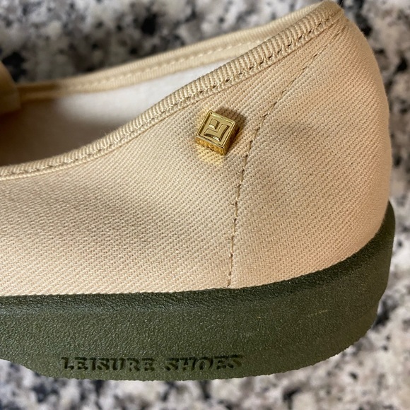 NWOT Rivieras Men’s Beige Canvas Leisure Shoe - Picture 4 of 8